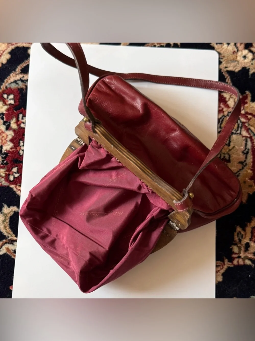 VTG ETIENNE AIGNER 
3 Striking Bags
Collectors or Sellers
Work or Play - Picture 9 of 16